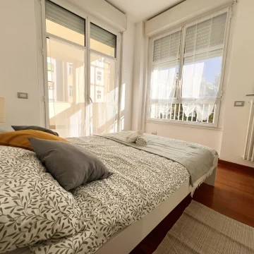 Stanza Parigi - Appartamento Brioschi Milano in Locazione (2)